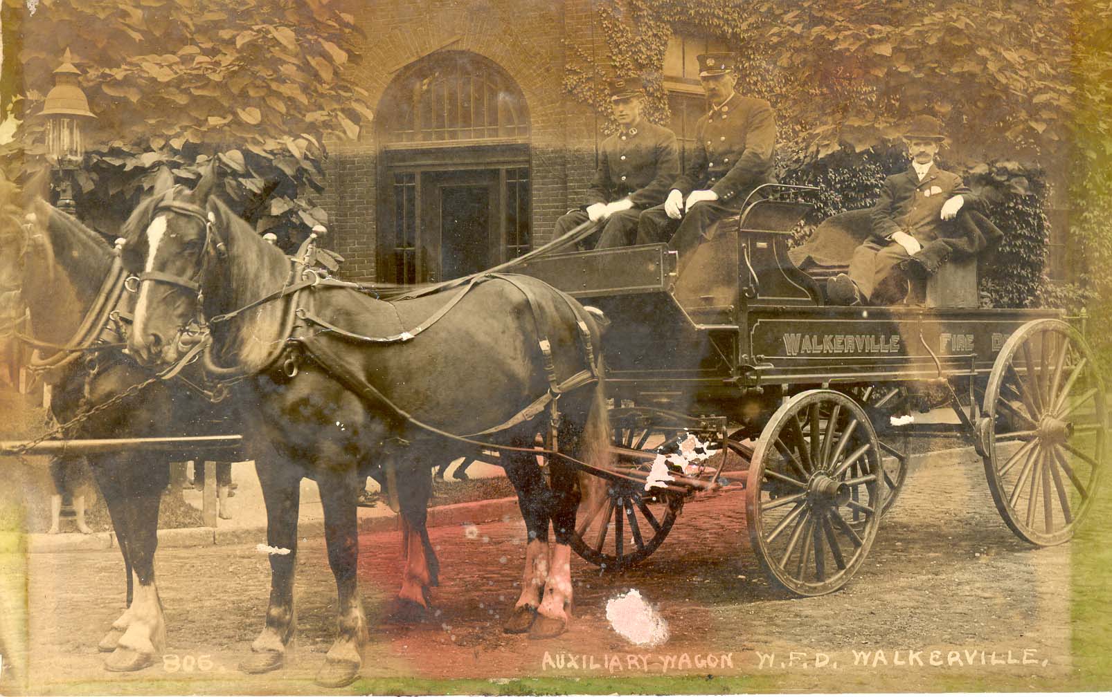 the%20horse-driven%20auxillary%20fire%20wagon%20of%20the%20Walkerville%20Fire%20Dept